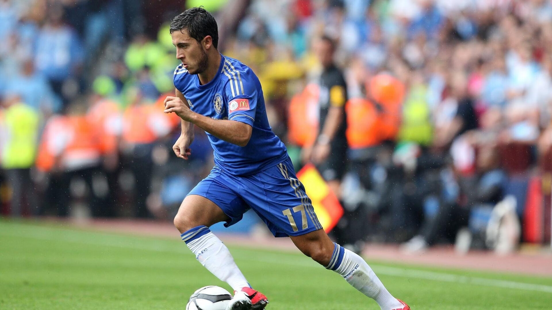 巴萨逆袭斯帕尼奥尔，梅西着落制胜球，巴萨官推梅西