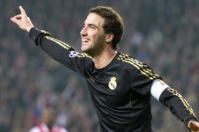 开云·体育官网-_勇士队火力十足，三分球全场飙升_，勇士队 三分