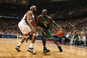 瑞典团队合作出色，夺得胜利，瑞典 组合