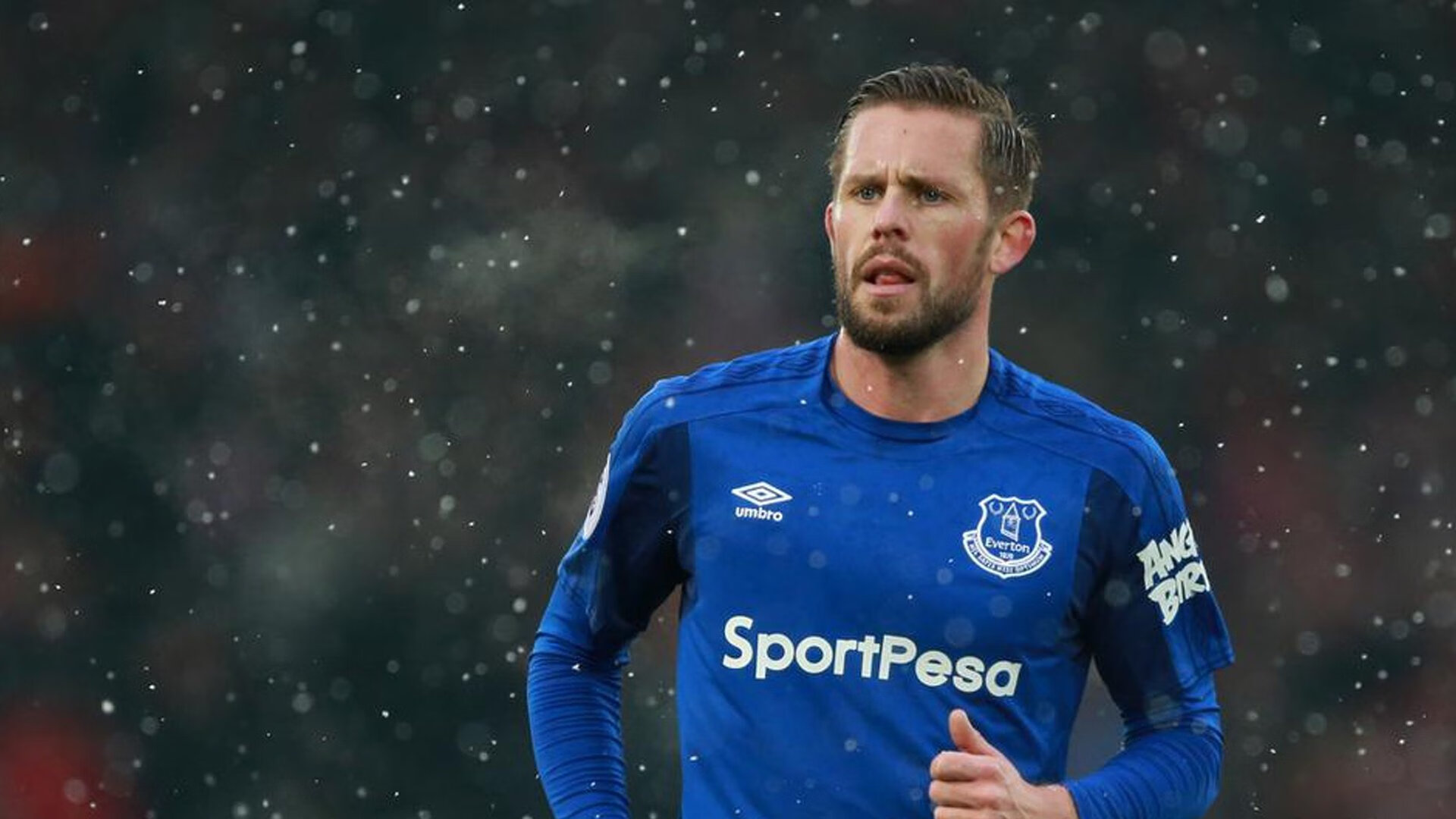 _快船迎战劲敌，拼尽全力献出精彩比赛_，快船的比赛