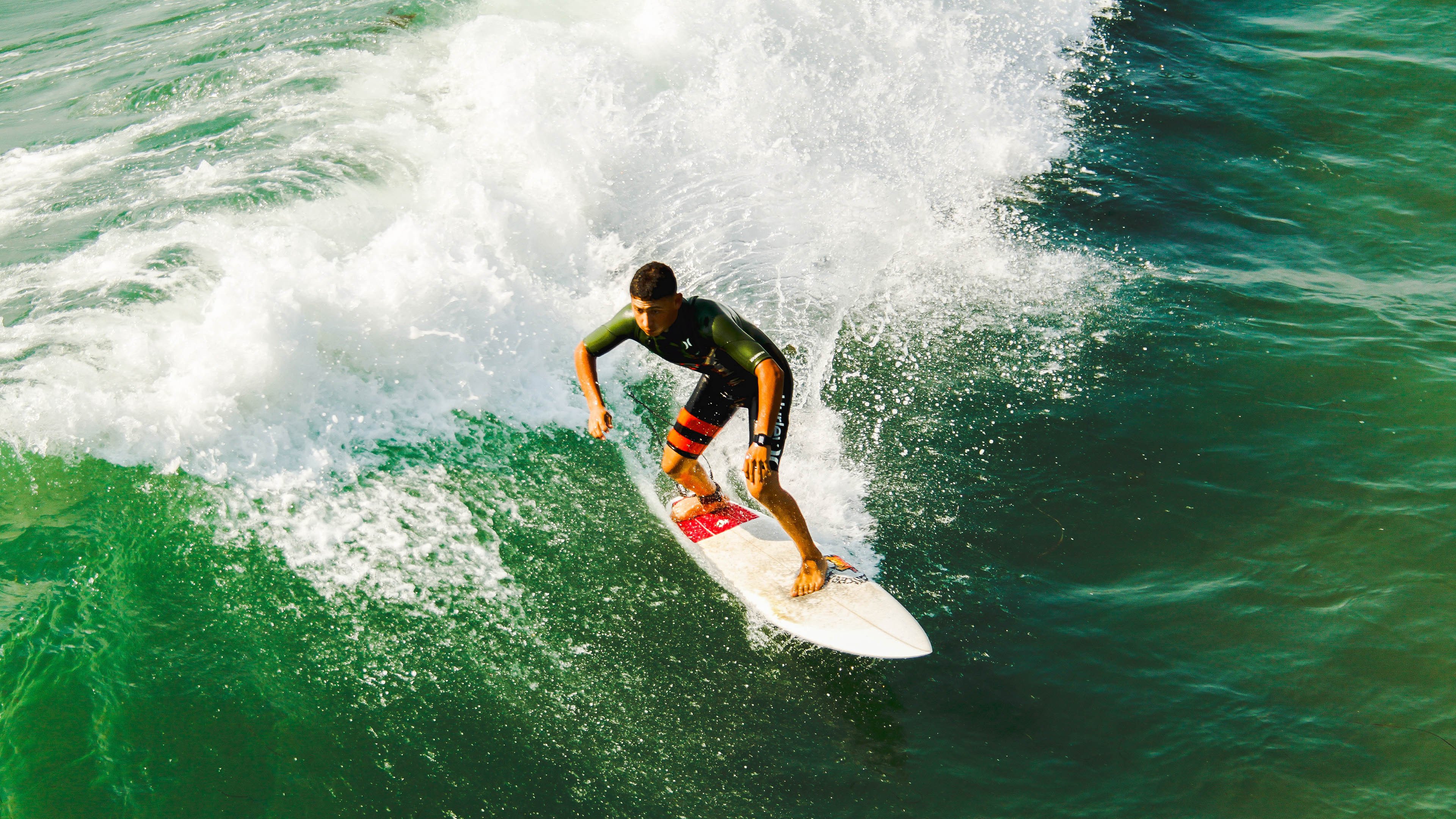 巴萨在世俱杯中夺冠，完成五冠伟业，巴萨在世俱杯中夺冠,完成五冠伟业的是谁
